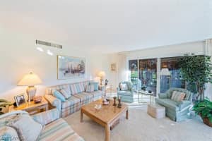 109 Clubhouse Ln, Naples, FL 34105, Sold 05/01/23