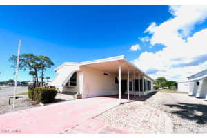 11911 Yellowstone Drive, BONITA SPRINGS, FL 34135 Sold 01/23/24