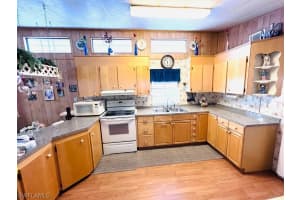 11911 Yellowstone Drive, BONITA SPRINGS, FL 34135 Sold 01/23/24