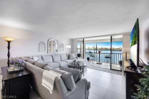 838 W Elkcam Cir, Marco Island, FL 34145, Sold 03/28/23