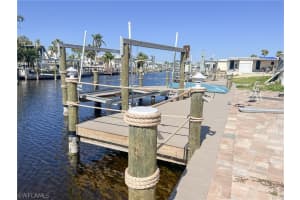 17850 Peppard Dr, Fort Myers Beach, FL 33931, Sold 03/16/23