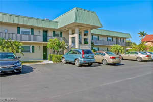 600 Valley Stream Dr, Naples, FL 34113, Sold 03/01/23