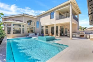 2700 Crystal Way, Naples, FL 34119, Sold 07/27/23