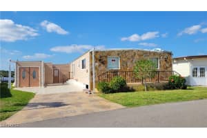 MLS# 223010203, Fort Myers, Florida 33905