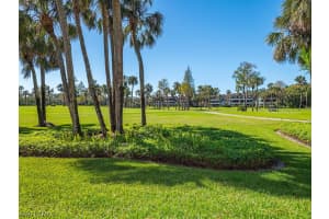 106 Wilderness Dr, Naples, FL 34105, Sold 08/17/23