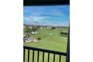 57 High Point Cir S, Naples, FL 34103, Sold 04/26/23