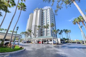 420 Cove Tower Dr, Naples, FL 34110, Sold 05/01/23