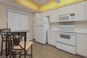 14801 Park Lake Dr APT 207, Fort Myers, FL 33919, Sold 03/14/23
