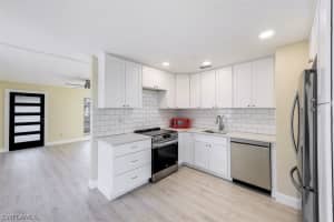 32 Knights Bridge Rd, Naples, FL 34112, Sold 09/19/23