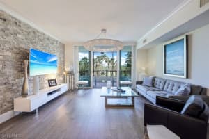 2748 Tiburon Blvd E, Naples, FL 34109, Sold 05/18/23