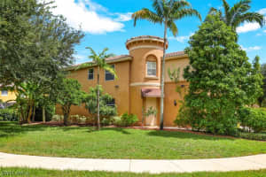 10100 N Golden Elm Dr, Estero, FL 33928, Sold 04/26/23
