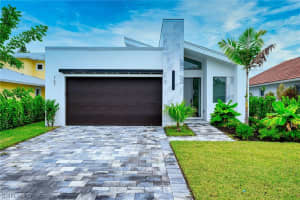 767 98th Avenue, Naples, FL 34108 Sold 07/30/25