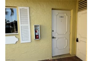 8135 Country Rd, Fort Myers, FL 33919, Sold 04/19/23
