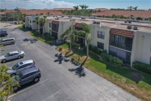 12491 McGregor Blvd APT 7, Fort Myers, FL 33919, Sold 04/14/23
