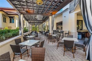 221 9th St S, Naples, FL 34102, Sold 04/28/23