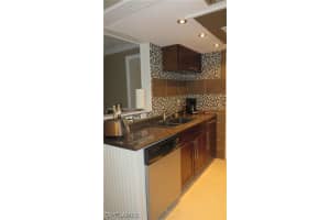 2366 E Mall Dr APT 315, Fort Myers, FL 33901, Sold 03/31/23