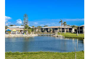 16007 Davis Rd APT 215, Fort Myers, FL 33908, Sold 04/28/23