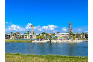 16007 Davis Rd APT 215, Fort Myers, FL 33908, Sold 04/28/23