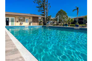 16007 Davis Rd APT 215, Fort Myers, FL 33908, Sold 04/28/23