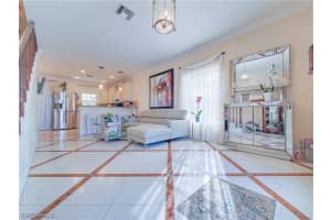 834 105th Avenue, Naples, FL 34108 - MLS#223015592