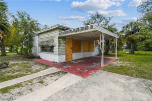 2906 St Charles St, Fort Myers, FL 33916, Sold 04/21/23
