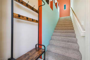 465 Robin Hood Cir, Naples, FL 34104, Sold 04/18/23