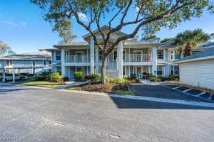 1350 Misty Pines Cir, Naples, FL 34105, Sold 04/04/23