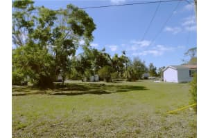 8056 McDaniel Drive, NORTH FORT MYERS, FL 33917 Sold 09/29/23