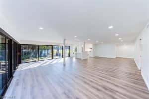 101 Clubhouse Ln, Naples, FL 34105, Sold 03/31/23