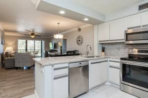 228 Fox Glen Dr, Naples, FL 34104, Sold 04/13/23