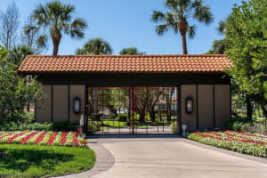 2200 Gordon Drive, NAPLES, FL 34102 Sold 04/25/25