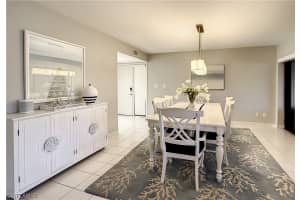 517 Lake Louise Cir, Naples, FL 34110, Sold 04/03/23