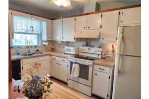 59 Fairbanks Ct, Fort Myers, FL 33919, Sold 04/14/23