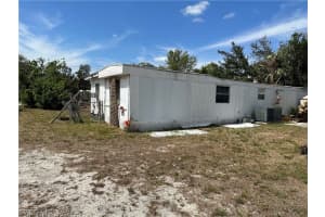 7851 Suncoast Dr, North Fort Myers, FL 33917, Sold 09/27/23