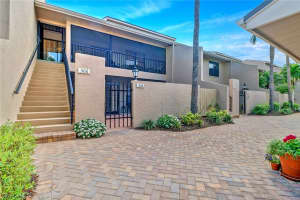 306 Foxtail Ct, Naples, FL 34104, Sold 03/29/23