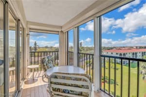 37 High Point Cir S, Naples, FL 34103, Sold 04/19/23