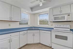 37 High Point Cir S, Naples, FL 34103, Sold 04/19/23