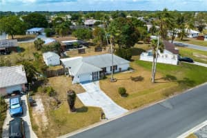 25 Burrstone Ave, Lehigh Acres, FL 33936, Sold 05/15/23