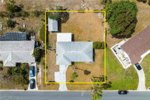25 Burrstone Ave, Lehigh Acres, FL 33936, Sold 05/15/23
