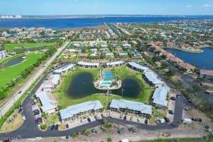 16007 Davis Rd APT 613, Fort Myers, FL 33908, Sold 06/15/23