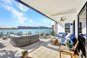 304 La Peninsula Blvd, Naples, FL 34113, Sold 05/10/23