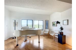 900 Arbor Lake Dr, Naples, FL 34110, Sold 08/04/23