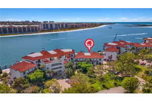 311 La Peninsula Blvd, Naples, FL 34113, Sold 05/17/23
