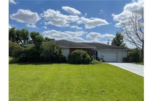 1617 Country Club Pkwy, Lehigh Acres, FL 33936, Sold 05/05/23