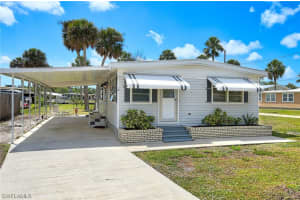 18 Henderson Drive, NAPLES, FL 34114 Sold 04/01/25