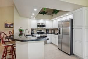 13263 Sherburne Cir, Bonita Springs, FL 34135, Sold 05/30/23