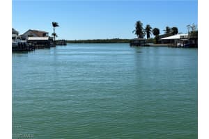 121 Jamaica Drive, NAPLES, FL 34113 Sold 11/08/23