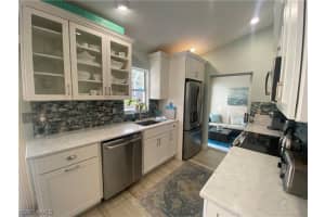 686 Wiggins Bay Dr, Naples, FL 34110, Sold 09/29/23