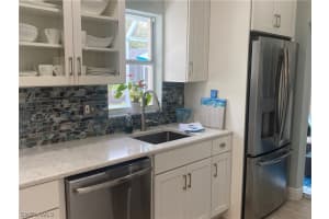 686 Wiggins Bay Dr, Naples, FL 34110, Sold 09/29/23