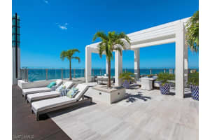 6897 Grenadier Boulevard, Naples, FL 34108 Sold 11/25/24